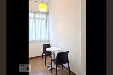 Sala de apartamento à venda com 2 quartos, 80m² em Centro, Niterói