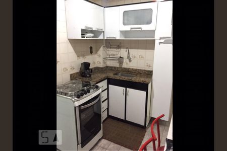 Apartamento à venda com 80m², 2 quartos e sem vagaCozinha