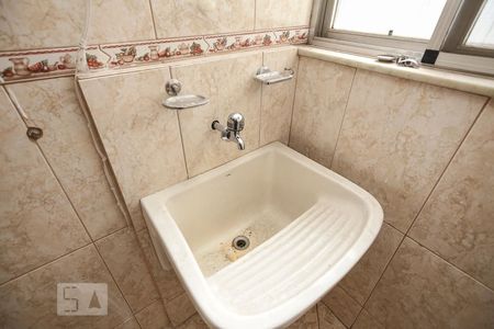 Apartamento à venda com 80m², 3 quartos e 1 vagaÁrea de Serviço