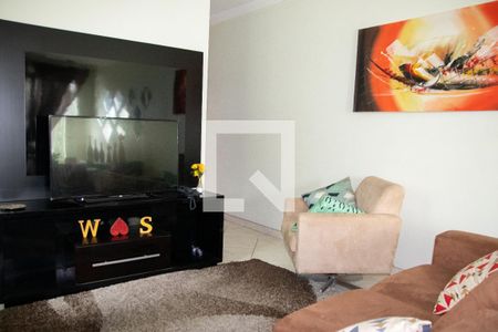 Casa à venda com 134m², 3 quartos e 3 vagas Casa à venda com 134m², 3 quartos e 3 vagasSala