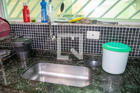 Casa à venda com 134m², 3 quartos e 3 vagas Casa à venda com 134m², 3 quartos e 3 vagasCozinha