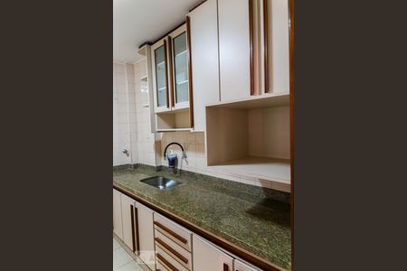 Apartamento para alugar com 80m², 2 quartos e 1 vaga Apartamento para alugar com 80m², 2 quartos e 1 vagaCozinha