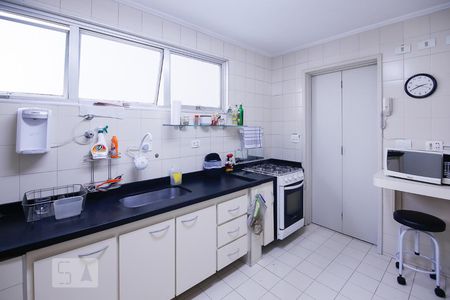Apartamento para alugar com 145m², 4 quartos e 2 vagasCozinha