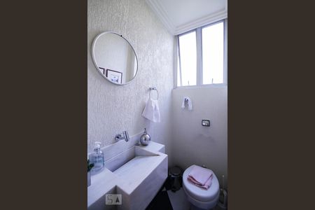 Lavabo de apartamento para alugar com 4 quartos, 145m² em Perdizes, São Paulo