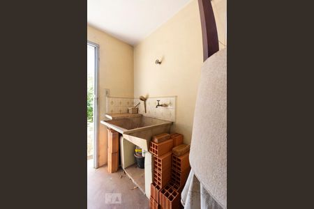 Casa para alugar com 80m², 2 quartos e 1 vagaÁrea de Serviço