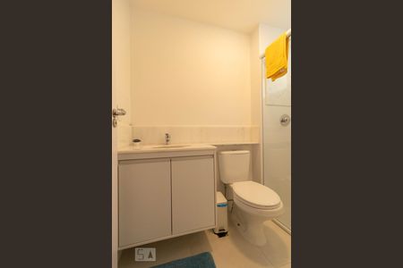 Apartamento à venda com 131m², 3 quartos e 3 vagasBanheiro da Suíte 01