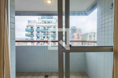 Varanda de apartamento para alugar com 2 quartos, 77m² em Barra da Tijuca, Rio de Janeiro