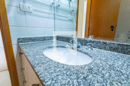 Apartamento para alugar com 77m², 2 quartos e 1 vagaBanheiro Social
