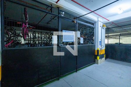 Apartamento para alugar com 77m², 2 quartos e 1 vagaÁrea comum 