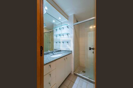 Apartamento para alugar com 77m², 2 quartos e 1 vagaBanheiro Social