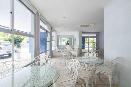Apartamento para alugar com 77m², 2 quartos e 1 vagaÁrea comum 