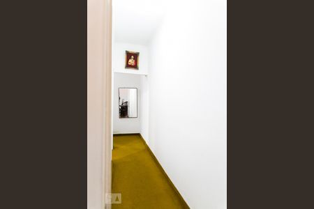 Casa à venda com 319m², 3 quartos e 3 vagas Casa à venda com 319m², 3 quartos e 3 vagasCorredor