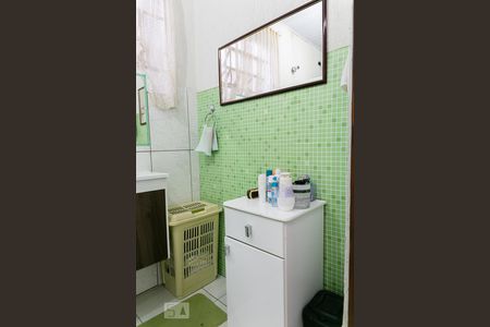 Casa à venda com 319m², 3 quartos e 3 vagas Casa à venda com 319m², 3 quartos e 3 vagasBanheiro