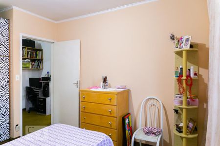 Casa à venda com 319m², 3 quartos e 3 vagas Casa à venda com 319m², 3 quartos e 3 vagasQuarto 2