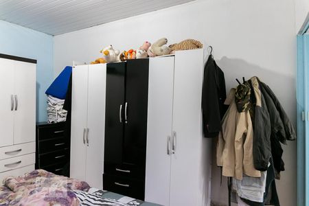 Casa à venda com 319m², 3 quartos e 3 vagas Casa à venda com 319m², 3 quartos e 3 vagasQuarto