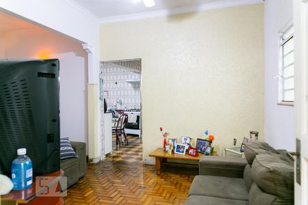 Casa à venda com 319m², 3 quartos e 3 vagas Casa à venda com 319m², 3 quartos e 3 vagasSala