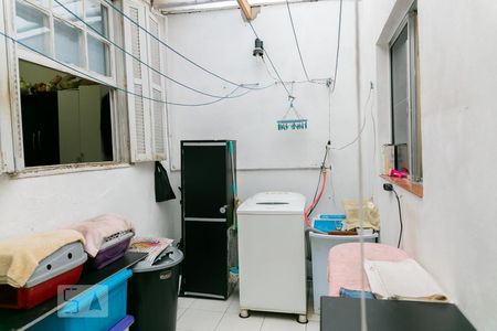 Casa à venda com 319m², 3 quartos e 3 vagas Casa à venda com 319m², 3 quartos e 3 vagasÁrea de Serviço