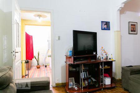 Casa à venda com 319m², 3 quartos e 3 vagas Casa à venda com 319m², 3 quartos e 3 vagasSala