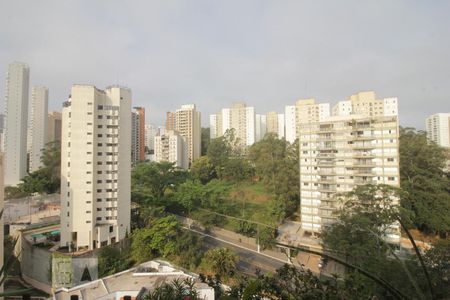 Vista da sala de apartamento para alugar com 2 quartos, 65m² em Vila Andrade, São Paulo