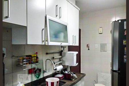 Cozinha de apartamento à venda com 2 quartos, 70m² em Olaria, Rio de Janeiro