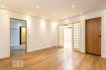 Sala de casa à venda com 2 quartos, 60m² em Jardim Três Marias, São Paulo