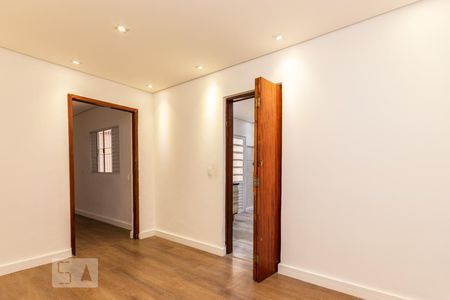 Quarto 1 de casa à venda com 2 quartos, 60m² em Jardim Três Marias, São Paulo