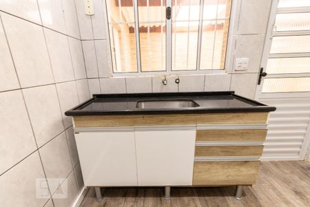Casa à venda com 60m², 2 quartos e 3 vagas Casa à venda com 60m², 2 quartos e 3 vagasCozinha