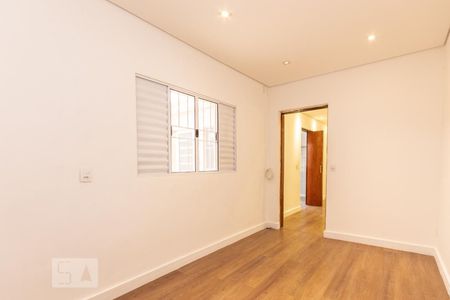 Quarto 2 de casa à venda com 2 quartos, 60m² em Jardim Três Marias, São Paulo