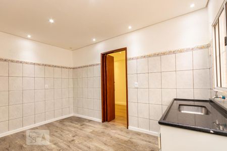 Casa à venda com 60m², 2 quartos e 3 vagas Casa à venda com 60m², 2 quartos e 3 vagasCozinha