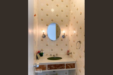Apartamento para alugar com 60m², 1 quarto e sem vagaBanheiro