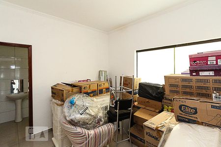 Casa à venda com 225m², 4 quartos e 2 vagasSuite