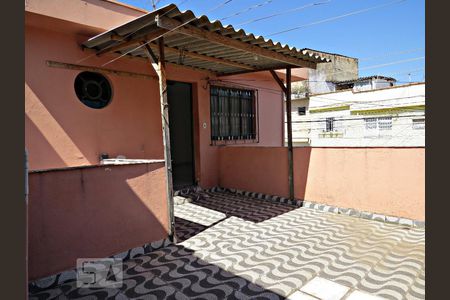 Casa para alugar com 100m², 2 quartos e sem vagaQuintal