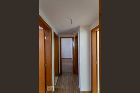 Corredor de apartamento à venda com 4 quartos, 200m² em Palmares, Belo Horizonte