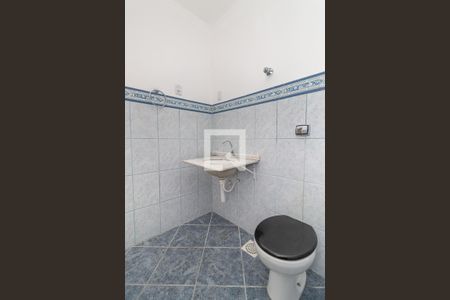 Apartamento para alugar com 82m², 2 quartos e sem vagaBanheiro