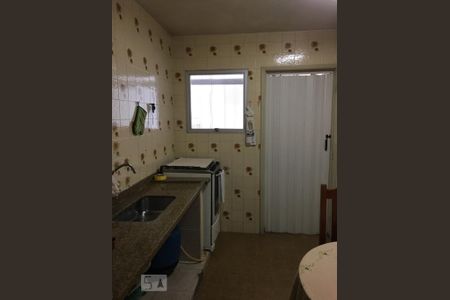 Apartamento à venda com 80m², 2 quartos e 1 vagaCozinha