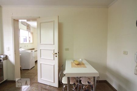 Apartamento à venda com 200m², 3 quartos e 3 vagasCozinha