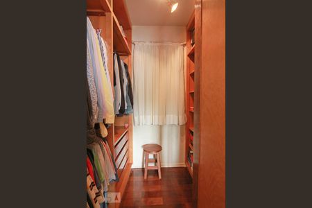 Apartamento à venda com 200m², 3 quartos e 3 vagasSuite Master - closet