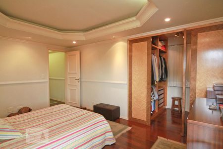 Apartamento à venda com 200m², 3 quartos e 3 vagasSuite Master