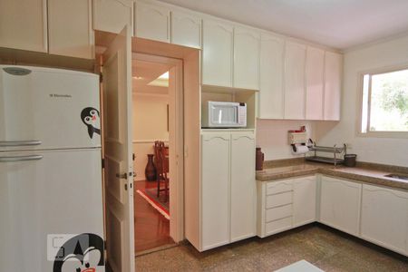 Apartamento à venda com 200m², 3 quartos e 3 vagasCozinha