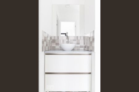 Banheiro  de apartamento para alugar com 1 quarto, 30m² em Mirandópolis, São Paulo