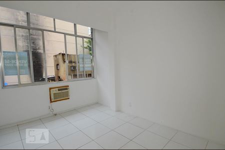 Quarto de kitnet/studio para alugar com 1 quarto, 43m² em Copacabana, Rio de Janeiro