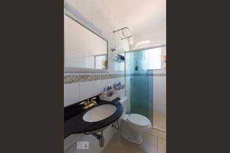 Casa à venda com 200m², 3 quartos e 4 vagasBanheiro