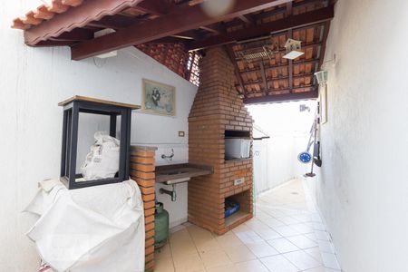 Casa à venda com 200m², 3 quartos e 4 vagasÁrea comum - Churrasqueira