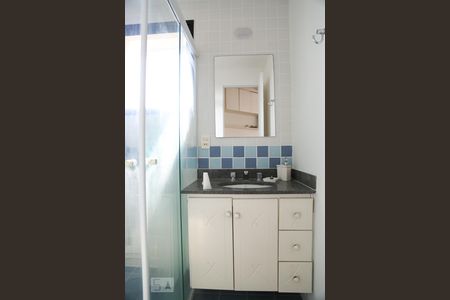 Banheiro de apartamento para alugar com 1 quarto, 43m² em Saúde, São Paulo