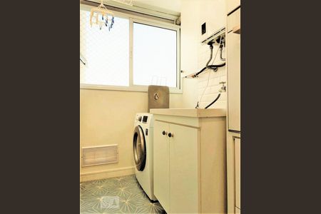 Apartamento à venda com 71m², 2 quartos e 2 vagas Apartamento à venda com 71m², 2 quartos e 2 vagasÁrea de Serviço