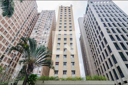 Apartamento para alugar com 210m², 2 quartos e 2 vagasFachada