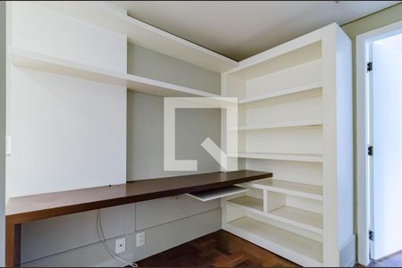 Apartamento para alugar com 210m², 2 quartos e 2 vagasHome office