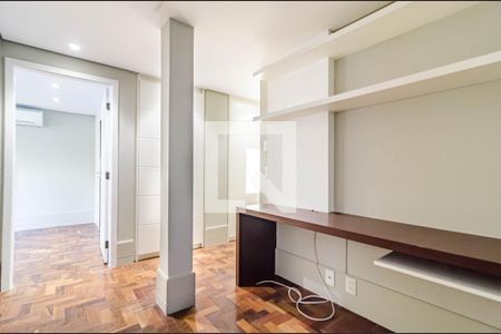 Apartamento para alugar com 210m², 2 quartos e 2 vagasHome office