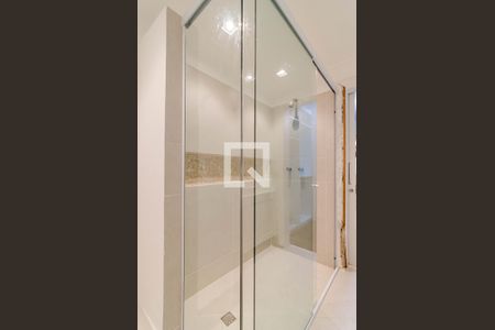 Apartamento para alugar com 210m², 2 quartos e 2 vagasBanheiro da suíte