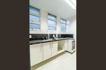 Apartamento para alugar com 210m², 2 quartos e 2 vagasCozinha